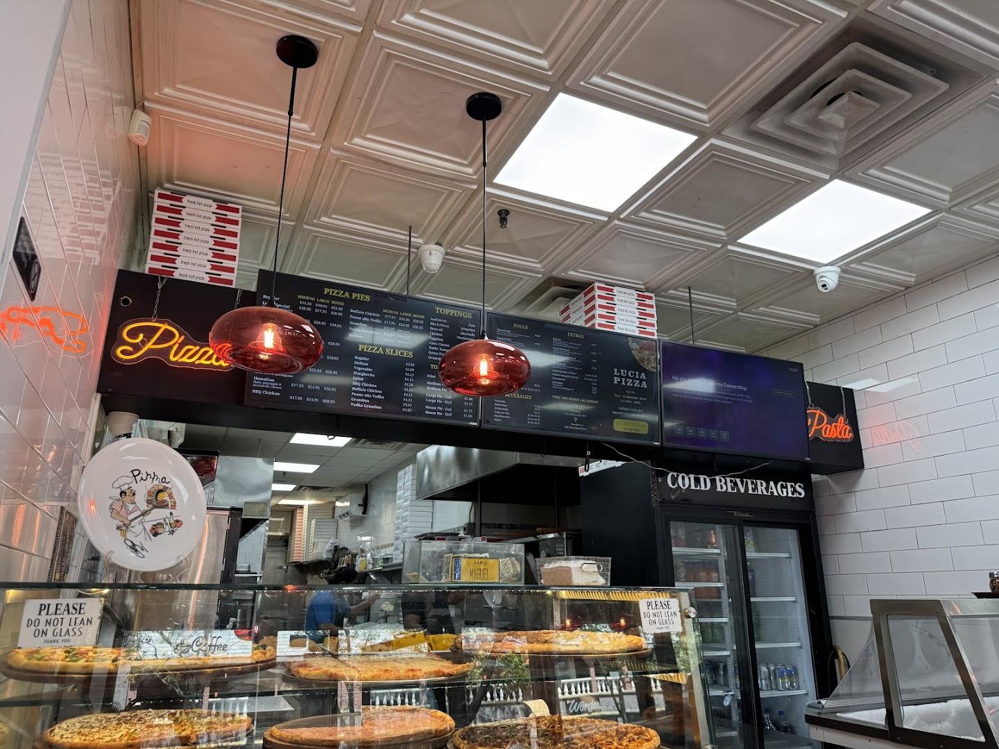 Lucia Pizza
