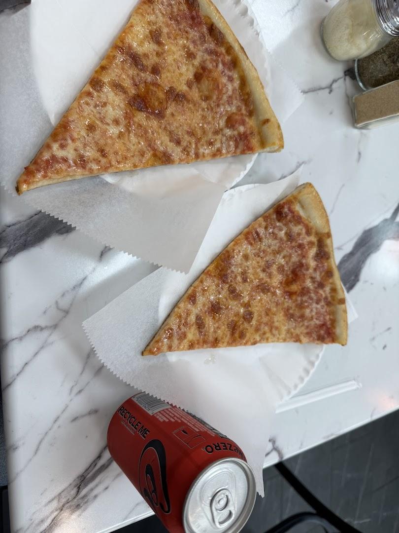 Lucia Pizza